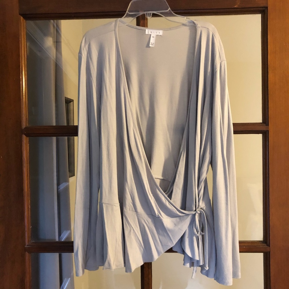 Leith XXL wrap top